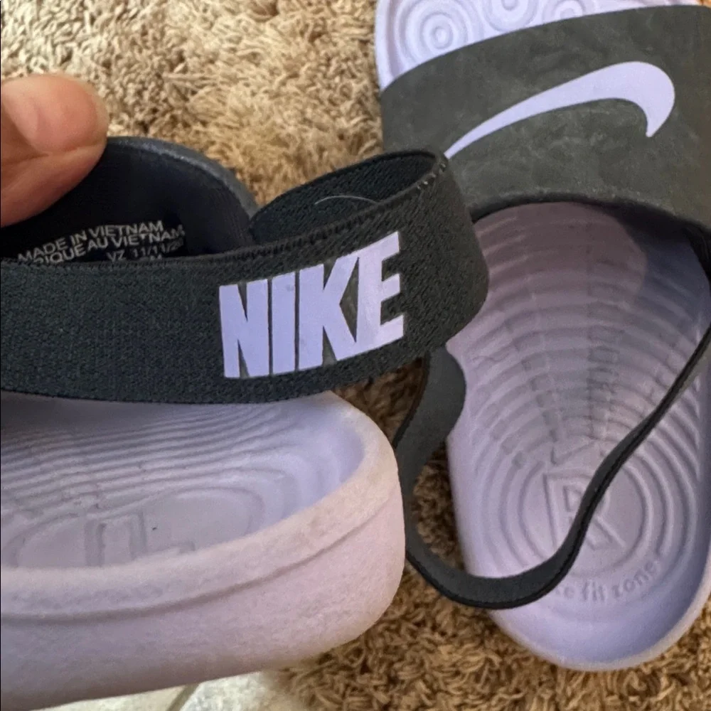 Nike slides